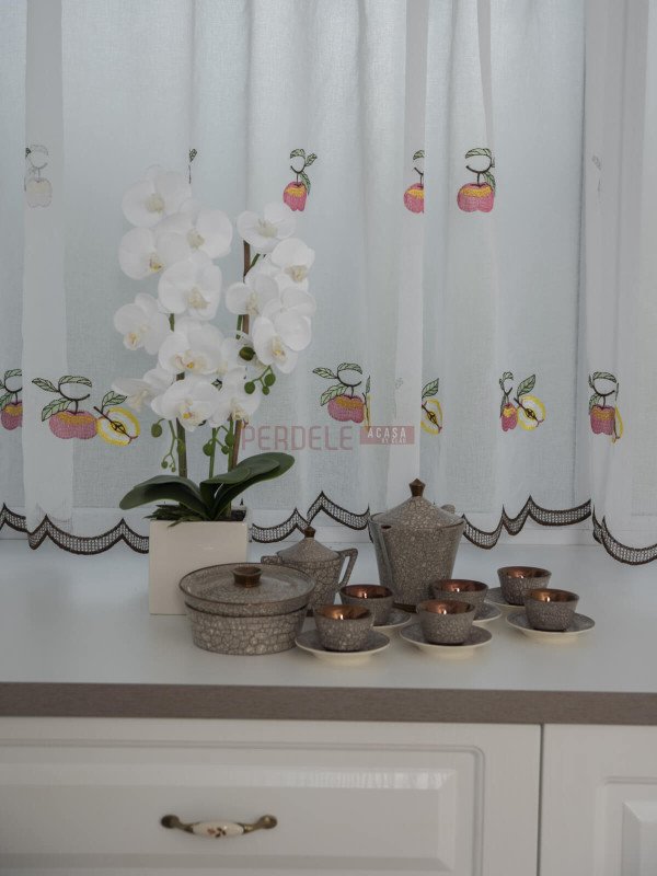 Perdea bucatarie, model fructe Perdea bucatarie, model fructe