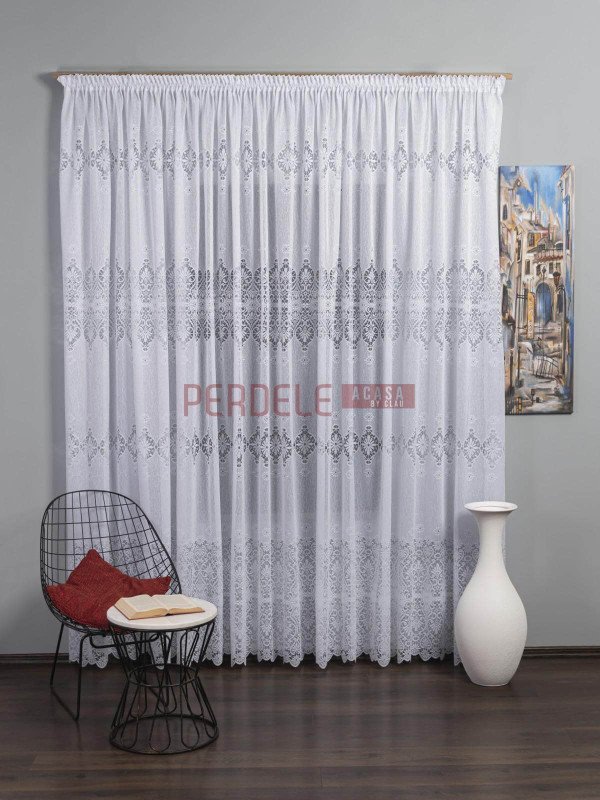Perdea de pascani alb