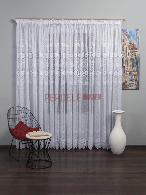 Perdea de pascani alba
