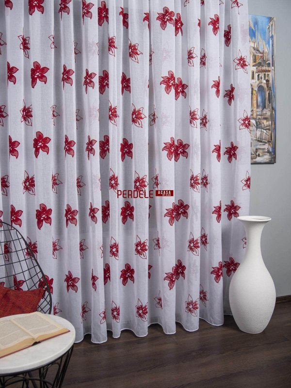 Perdea in,alb,grena Perdea in,alb,grena