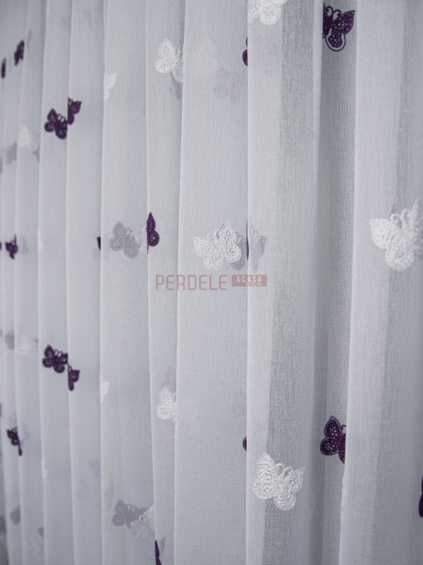 Perdea in brodat, alb/mov, model fluturi