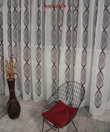 Perdea in brodat ivoire,maro Perdea in brodat ivoire,maro
