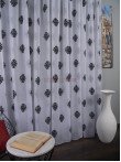 Perdea in brodat, model baroc, alb/negru