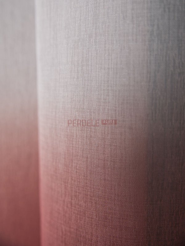 Perdea in degrade alb/grena Perdea in degrade alb/grena