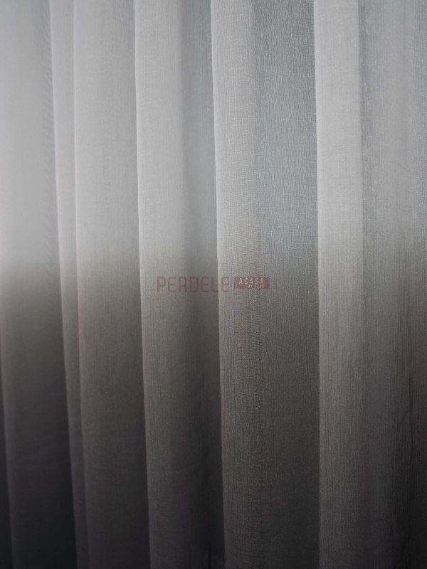 Perdea in degrade alb/gri Perdea in degrade alb/gri