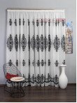 Perdea in neagra