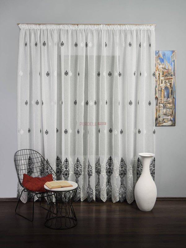 Perdea model baroc Perdea model baroc