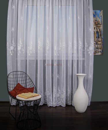 Perdea model flori alb