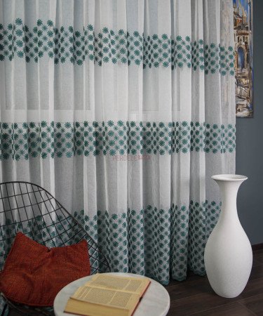 Perdea model flori verde