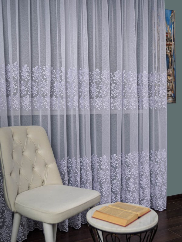 Perdea tip in brodat alb