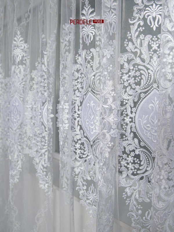 Perdea tulle alb