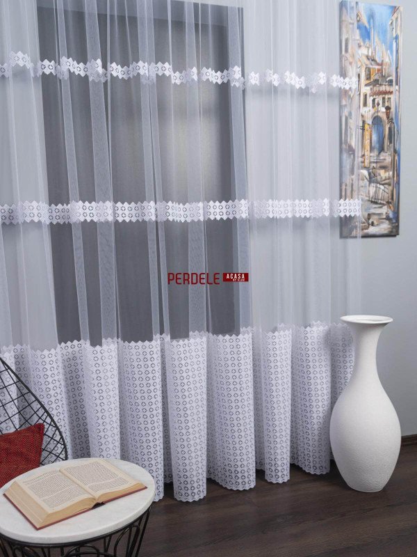 Perdea tulle alb