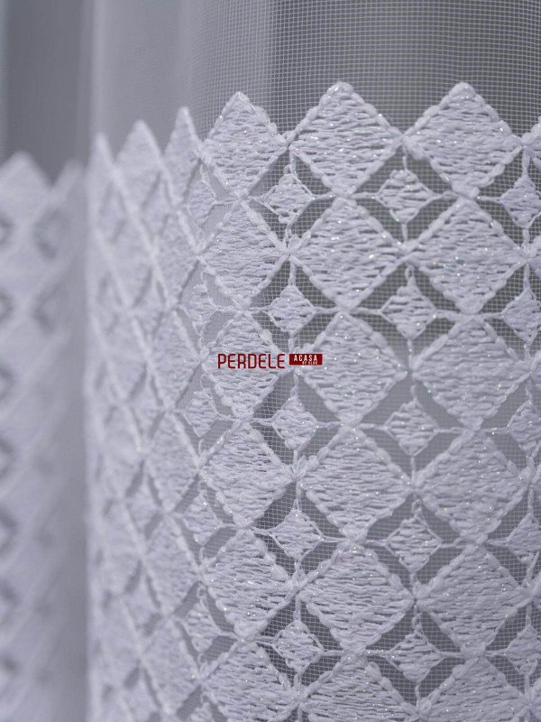 Perdea tulle alb