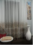 Perdea tulle bordura maro
