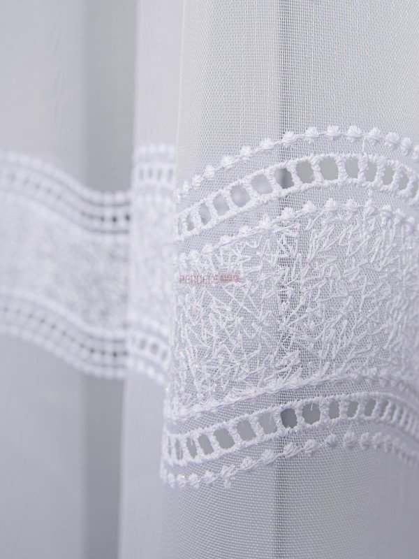 Perdea tulle brodat alb
