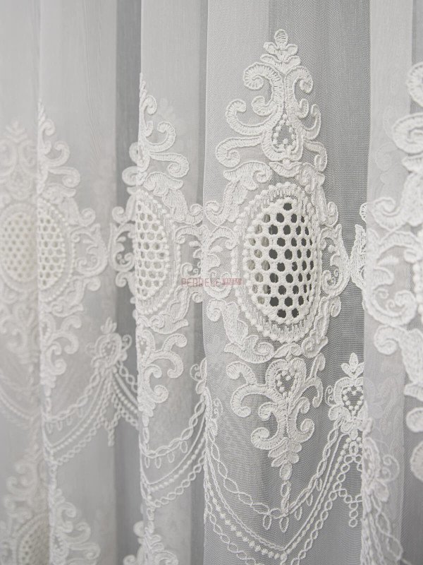 Perdea tulle brodat ivoire