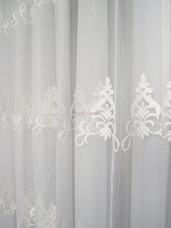 Perdea tulle brodat ivoire