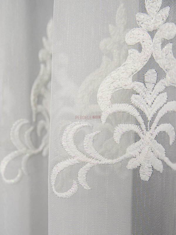 Perdea tulle brodat ivoire