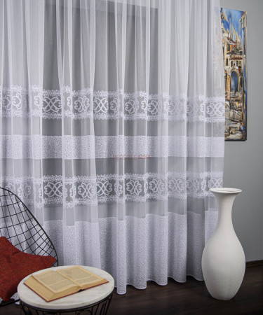 Perdea tulle brodat alb Perdea tulle brodat alb