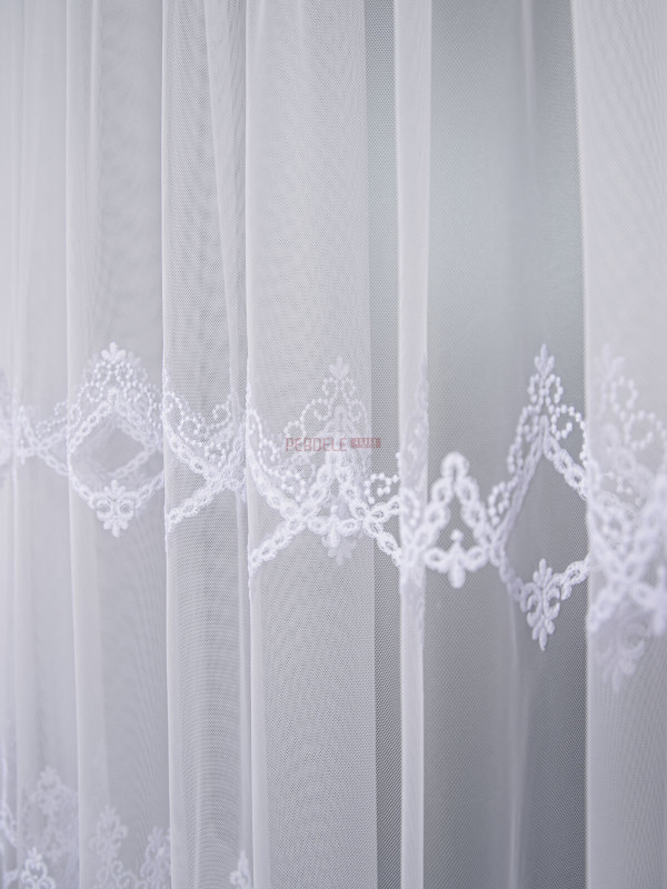 Perdea tulle brodat alb
