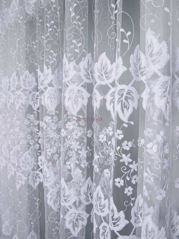 Perdea tulle brodat alb
