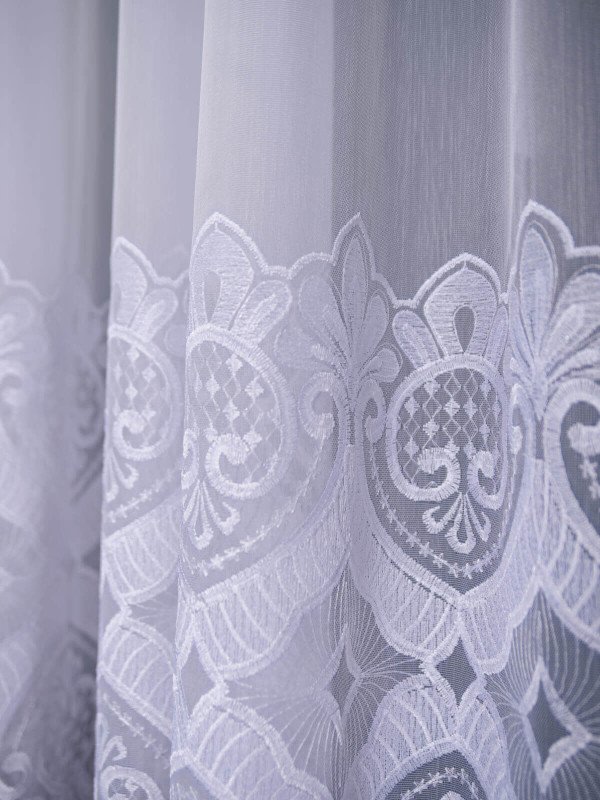 Perdea tulle brodat alb