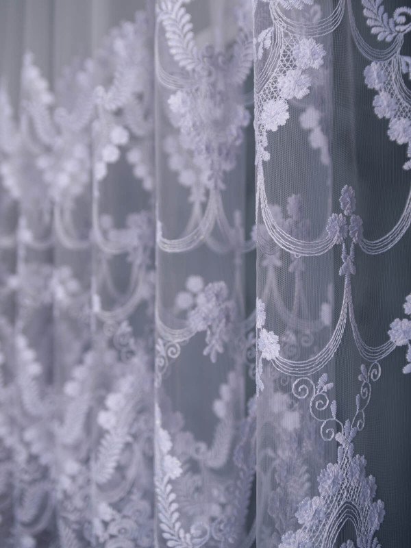 Perdea tulle brodat alb