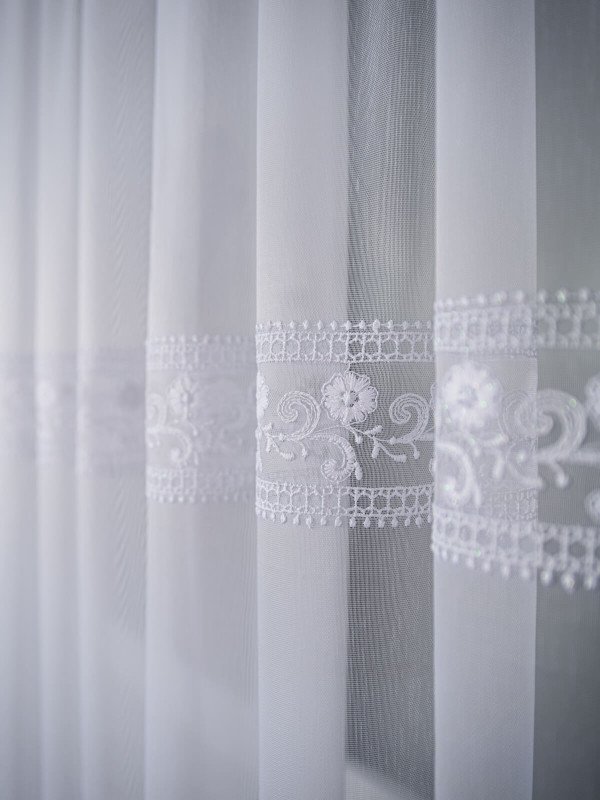 Perdea tulle brodat, alb