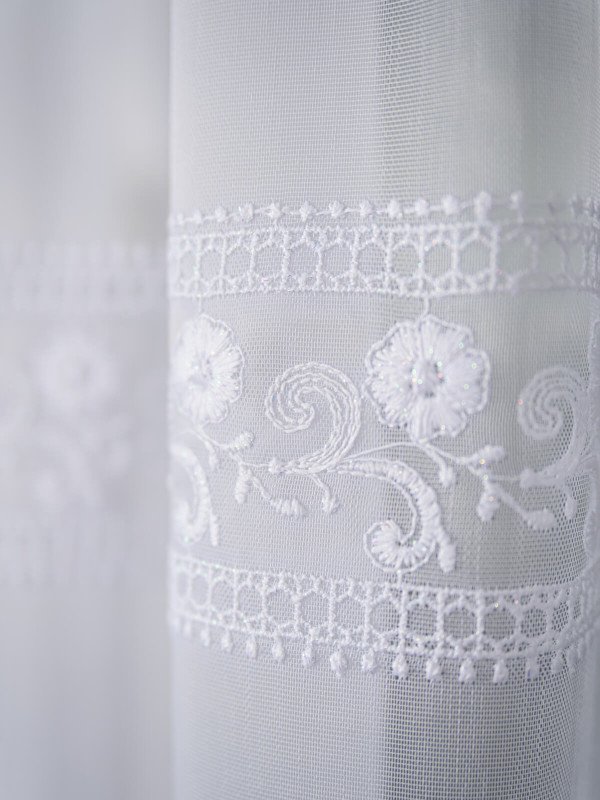 Perdea tulle brodat, alb