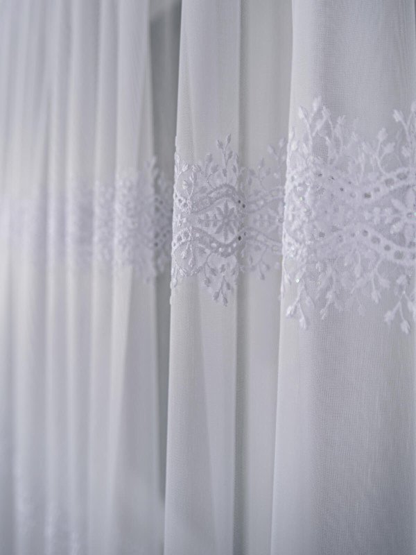 Perdea tulle brodat, alb