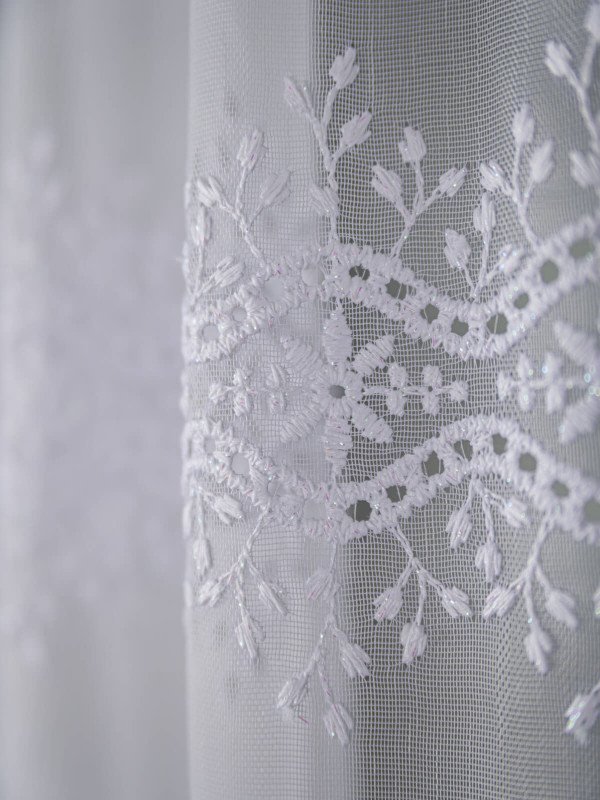 Perdea tulle brodat, alb