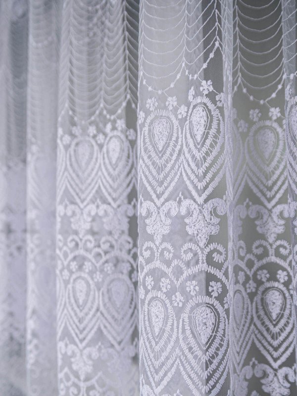 Perdea tulle brodat alb