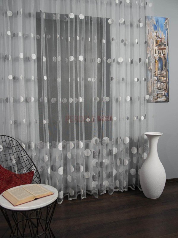 Perdea tulle brodat, alb/gri