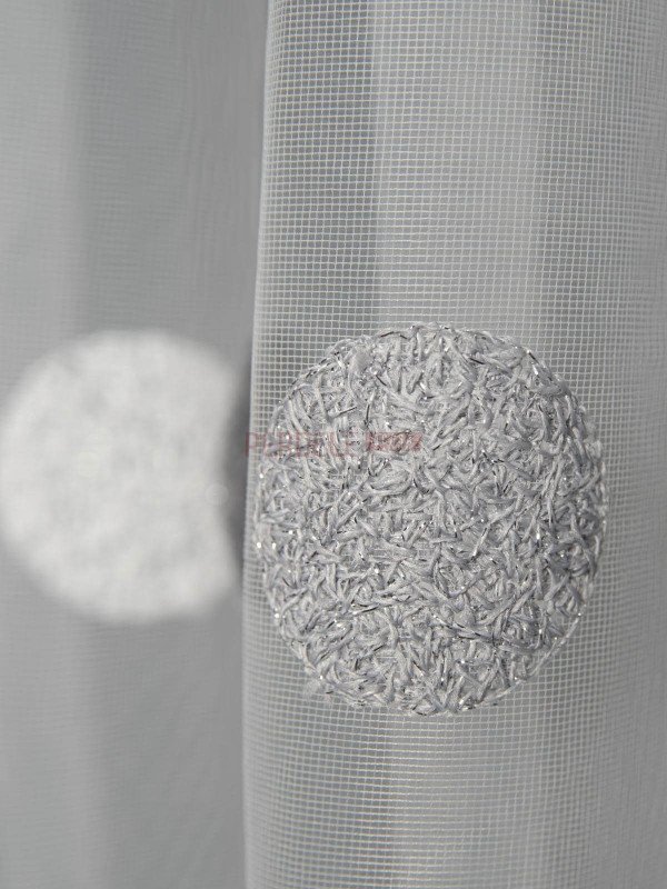 Perdea tulle brodat, alb/gri