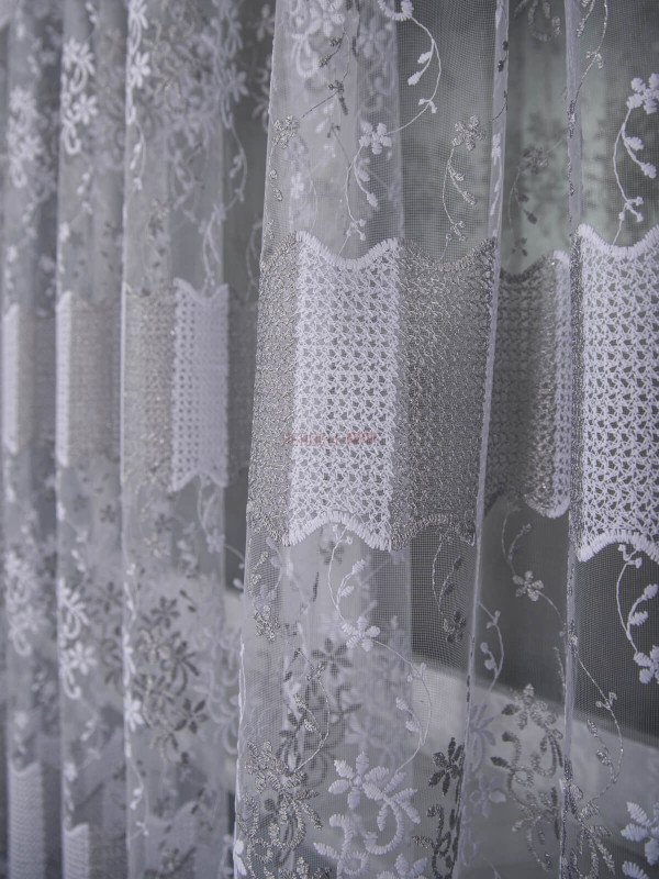 Perdea tulle brodat alb/gri