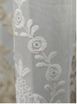 Perdea tulle brodat auriu