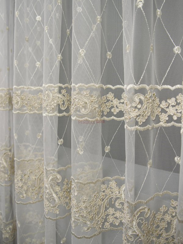 Perdea tulle brodat bej
