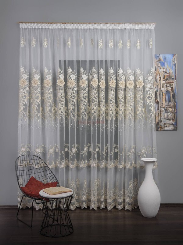 Perdea tulle brodat crem auriu
