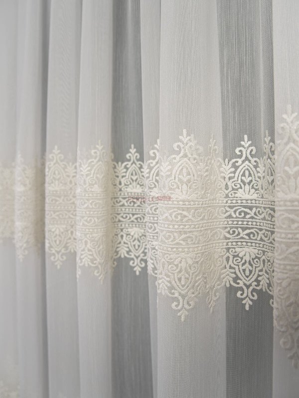 Perdea tulle brodat, crem