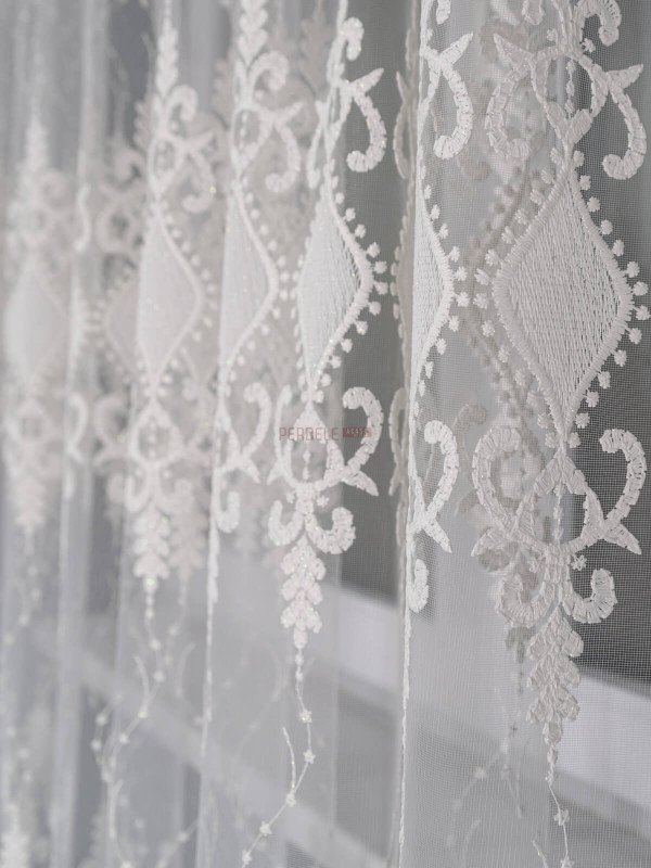 Perdea tulle brodat crem