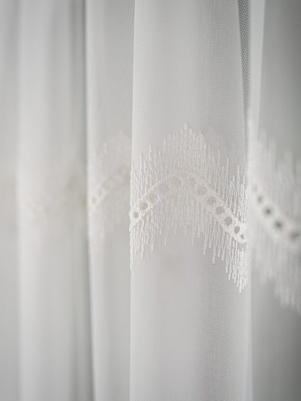 Perdea tulle brodat, crem
