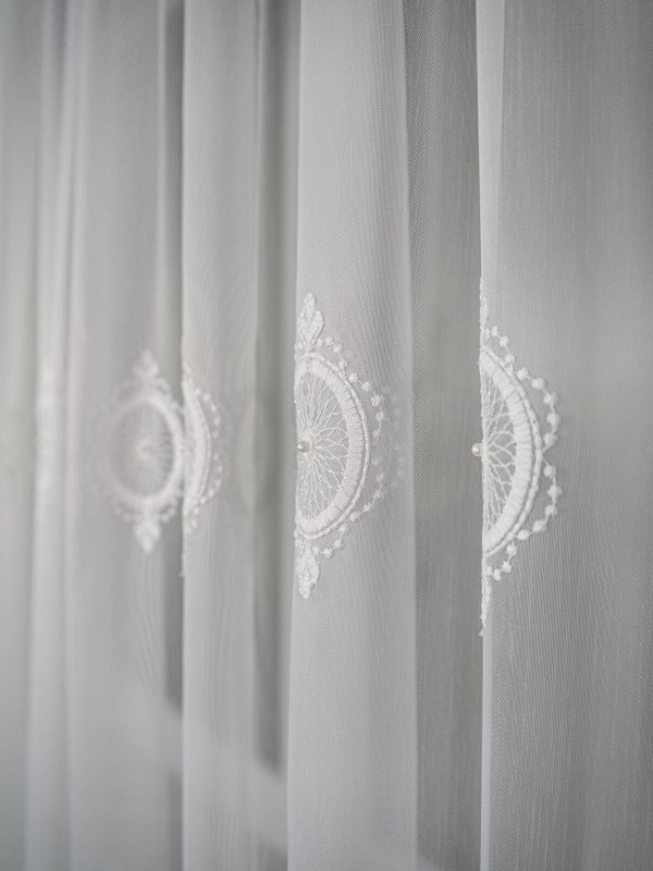 Perdea tulle brodat, crem