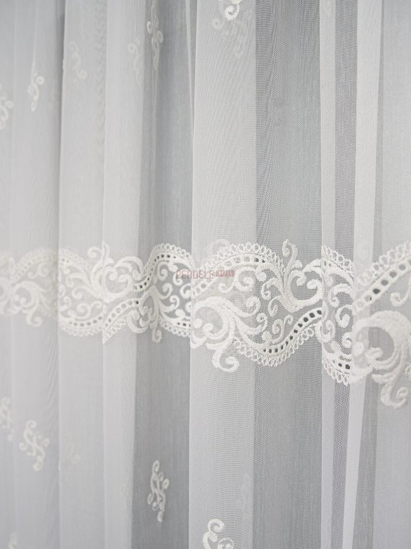Perdea tulle brodat ivoire