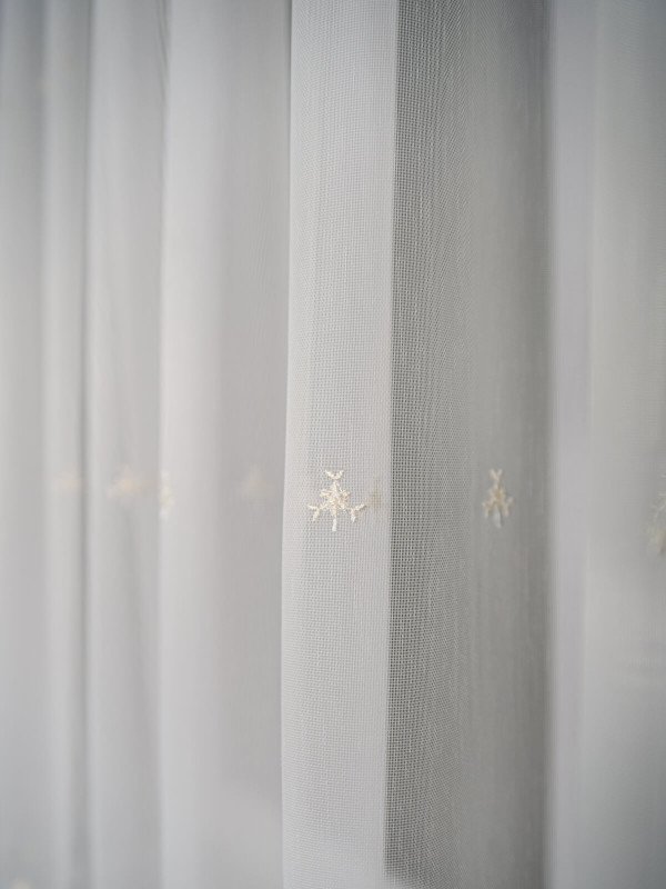Perdea tulle brodat ivoire/auriu