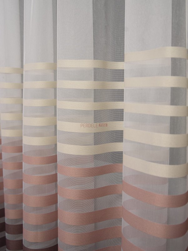 Perdea tulle brodat grena/roz