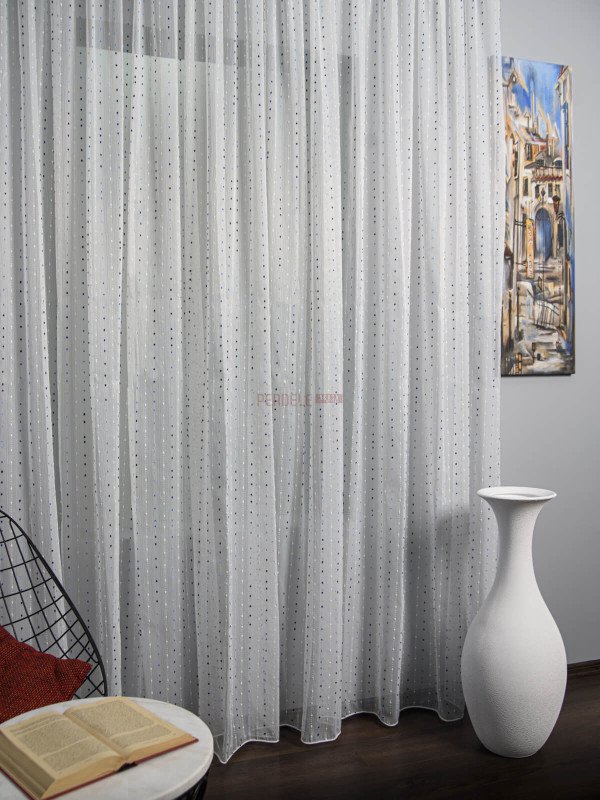 Perdea tulle brodat alb/albastru