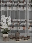 Perdea tulle cu  benzi satinate, model specific bucatarie