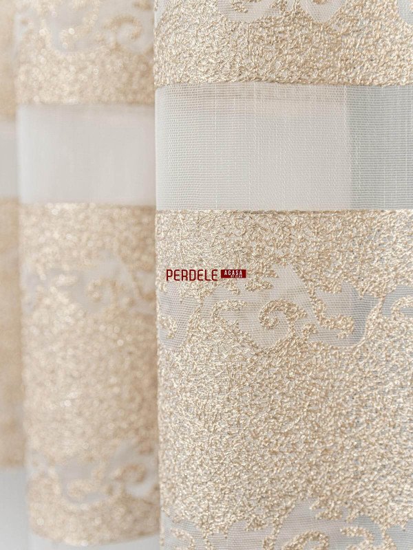 Perdea tulle ivoire,auriu