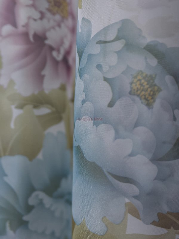 Perdea voal model flori, roz/bleu