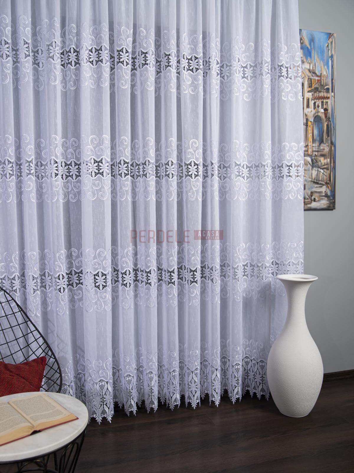 Perdea in brodat, alb, broderie macrame - 1 | YEO